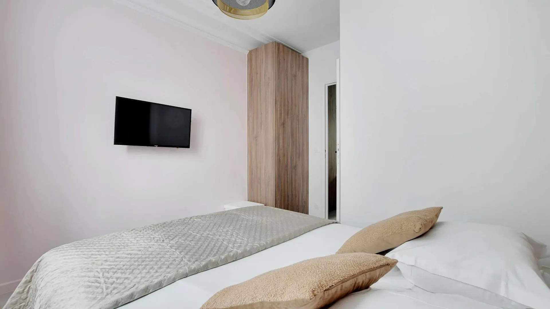Apartment Cosy Fully-Equipped Apt - 4P - Montmartre Paris France